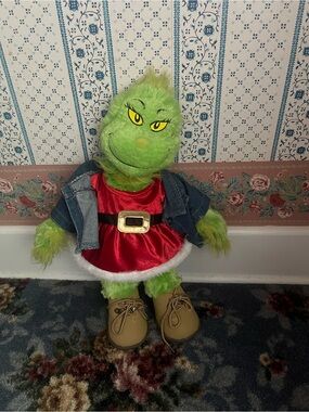 Grinch Build a Bear with Accessories